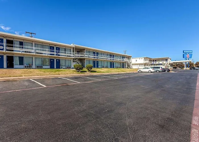 6 Worth Stockyards Hotel