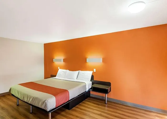 Hotel 6 Worth Stockyards